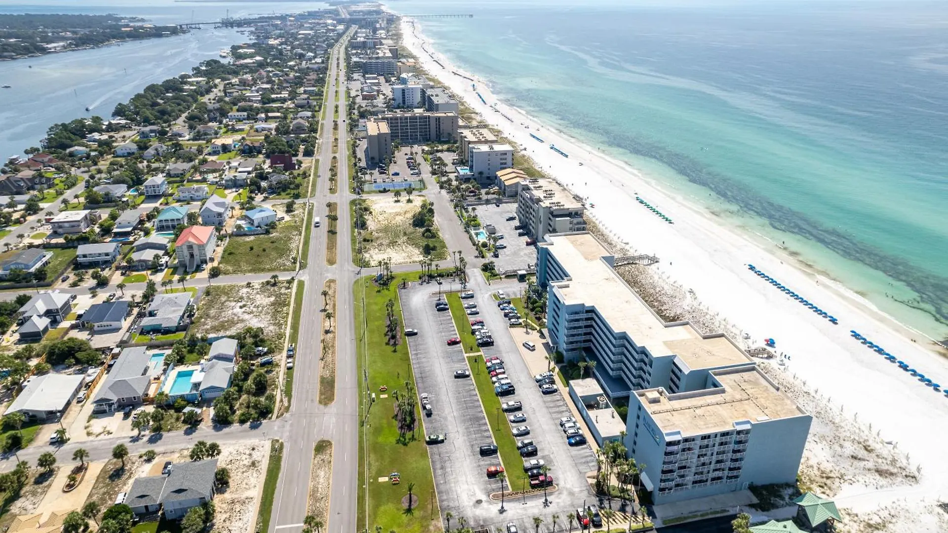 Apartment Sandpiper Cove 1119- By Holiday Isle Properties Destin